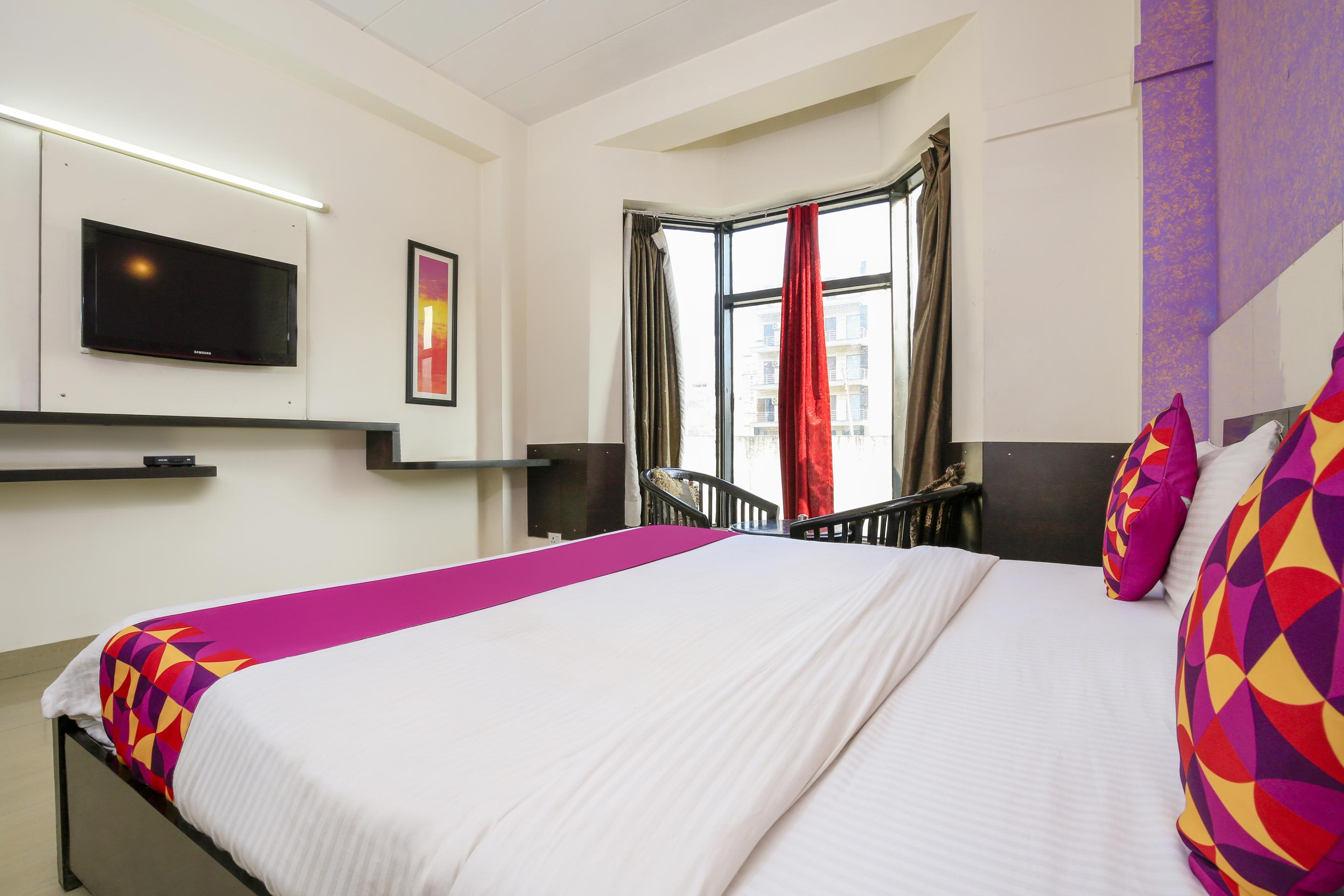 Hotel O Golf Stays Near Aravali Biodiversity Park Gurgaon Esterno foto